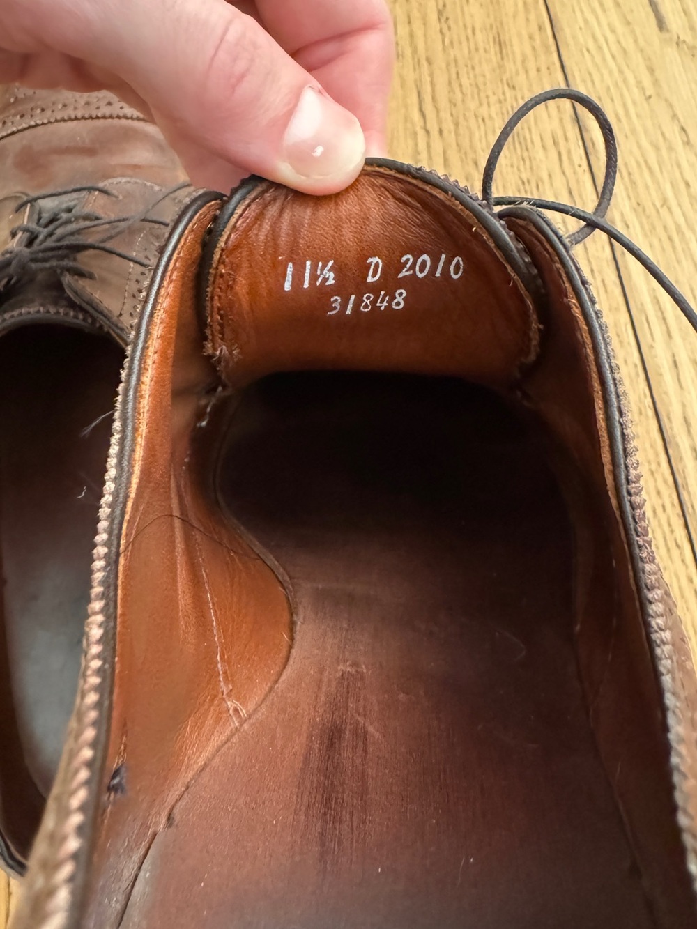 Allen Edmonds Brown Leather Cap-Toe Brogues - Picture 5 of 6